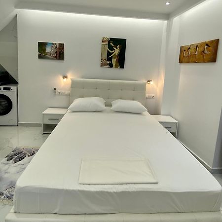 Corfu Port Art Studios Екстериор снимка