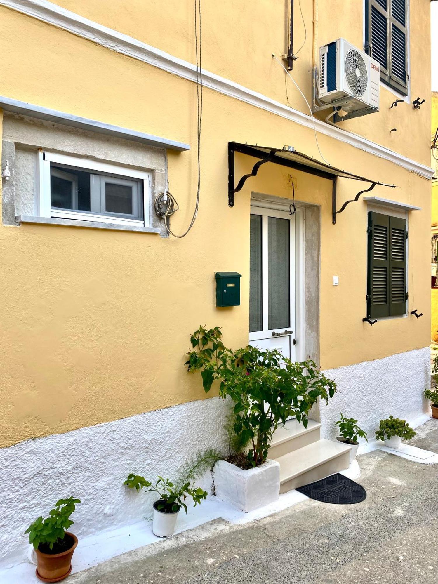 Corfu Port Art Studios Екстериор снимка